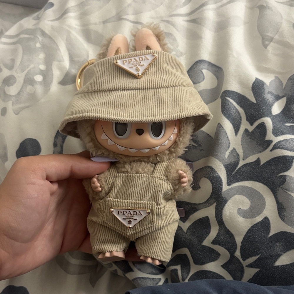 Labubu authentic with clothes
